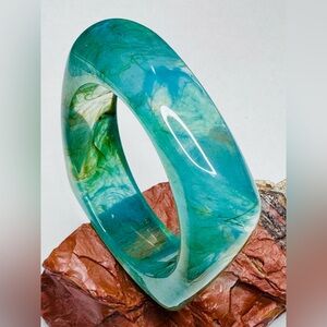 ‘80s Teal Acrylic Bangle Swirly Lucite Modernist Freeform 60mm/20mm/62g